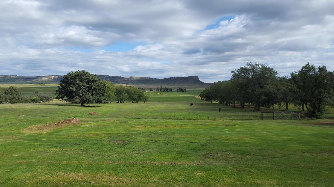 Hotel Imla Guest Farm à Ficksburg Extérieur photo